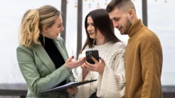 Jak aplikacja mobilna SugarCRM ułatwia sprzedaż