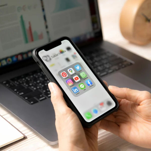 Jak aplikacja mobilna SugarCRM ułatwia pracę przedstawicielom handlowym?