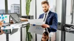 Uzyskaj spersonalizowany przegląd klientów w&nbsp;ciągu kilku sekund dzięki SugarCRM